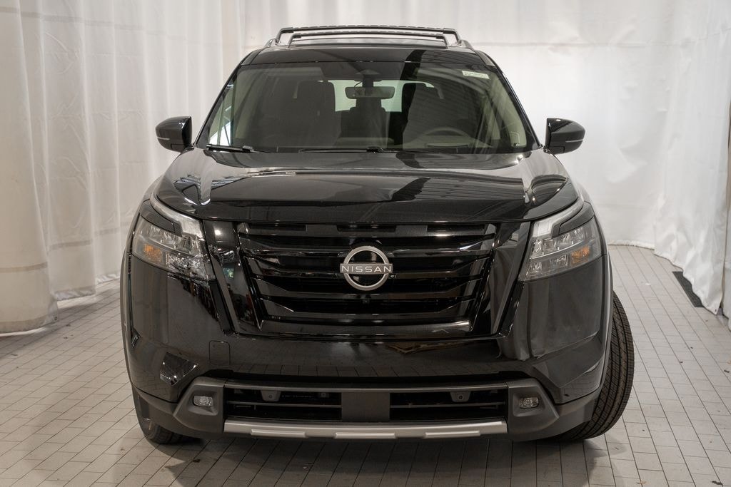 New 2025 Nissan Pathfinder Platinum SUV