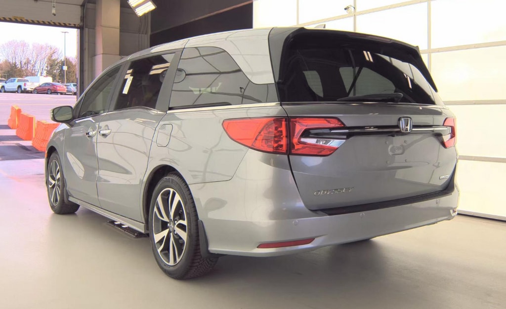 Used 2023 Honda Odyssey Touring Minivan/Van