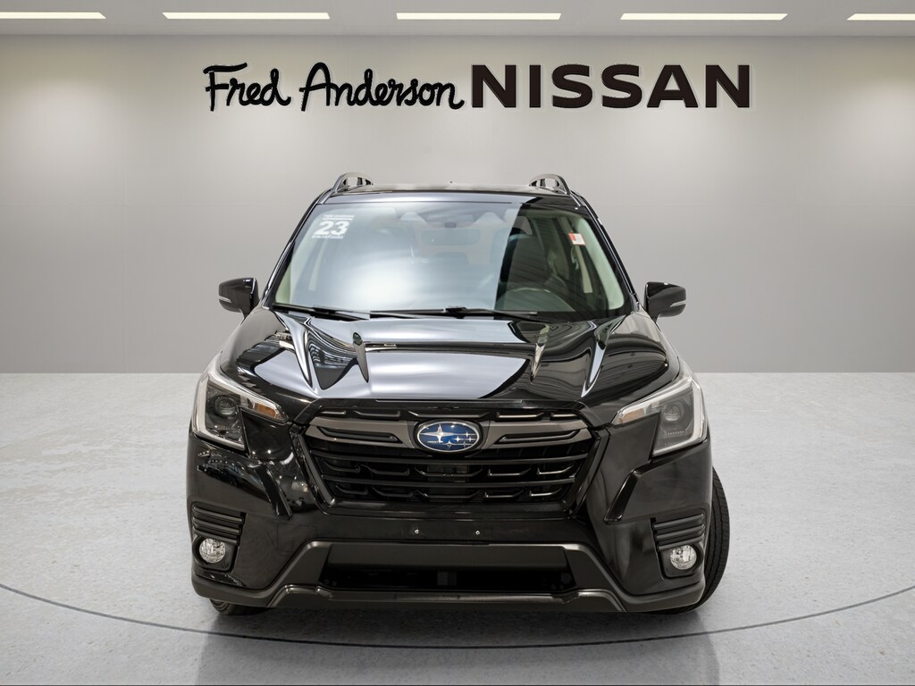 Used 2023 Subaru Forester Limited SUV