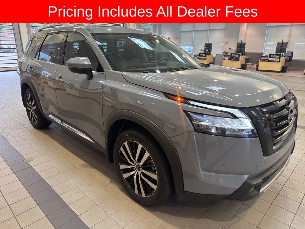 2023 Nissan Pathfinder Platinum 2WD's photo