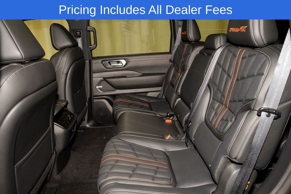 2026 Nissan Armada PRO-4X - Photo 10