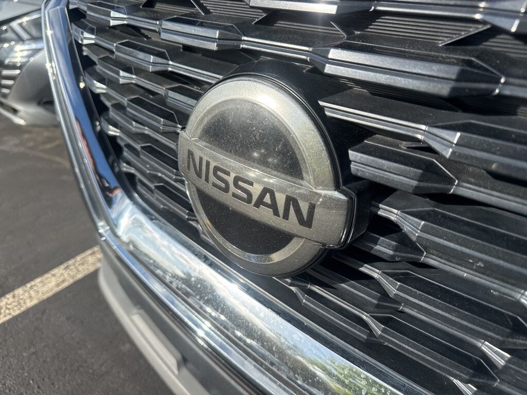 Used 2021 Nissan Rogue SV SUV