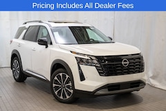 2026 Nissan Pathfinder Platinum SUV