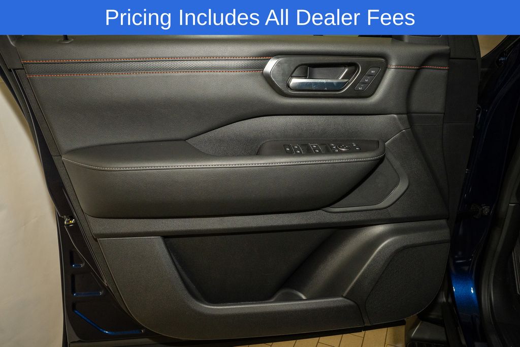 2026 Nissan Armada PRO-4X - Photo 15