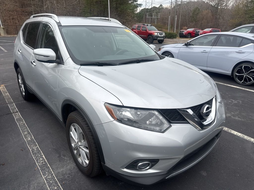 Used 2016 Nissan Rogue SV SUV