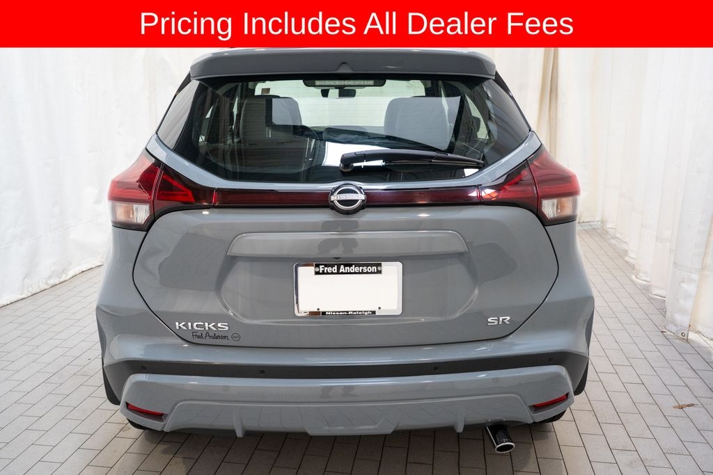 Used 2022 Nissan Kicks SR SUV