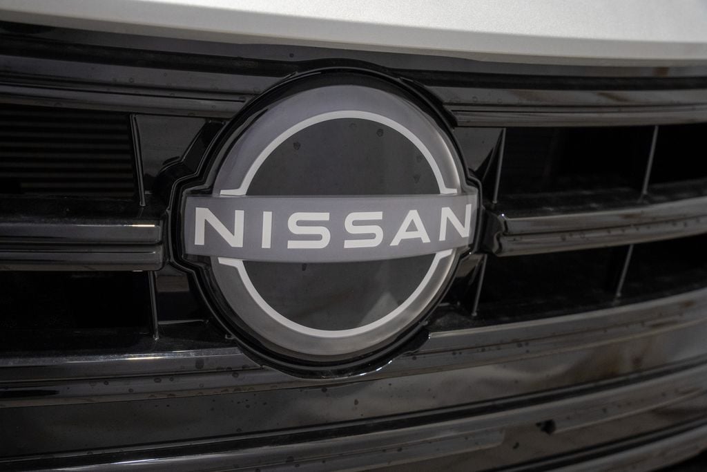 New 2025 Nissan Versa 1.6 SV Sedan