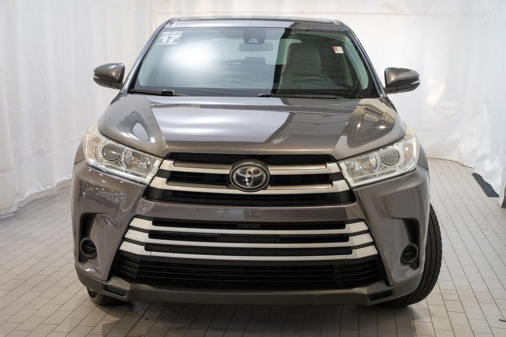 Used 2017 Toyota Highlander LE SUV