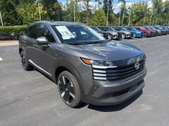 2025 Nissan Kicks SR SUV