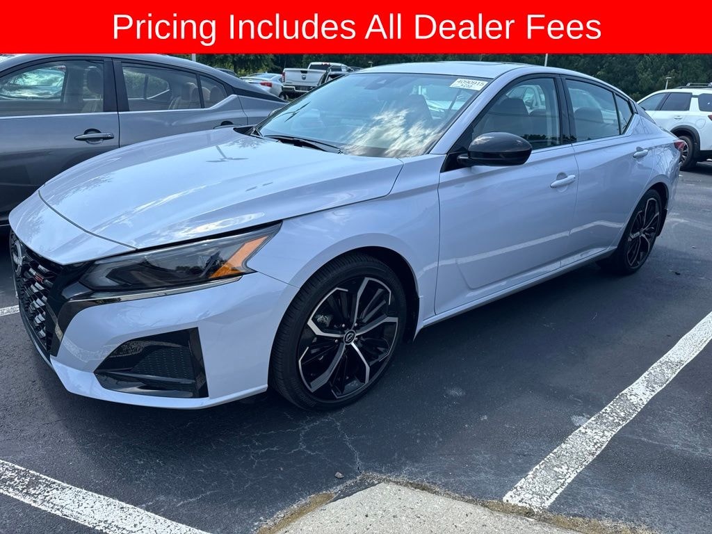 Used 2025 Nissan Altima 2.5 SR Sedan