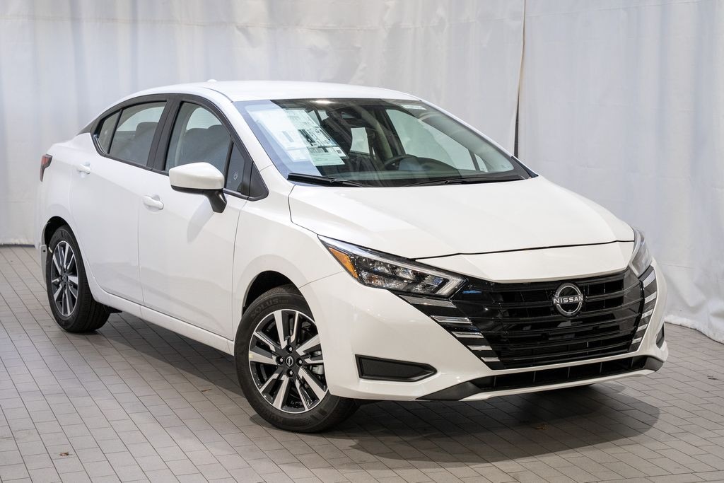 New 2025 Nissan Versa 1.6 SV Sedan