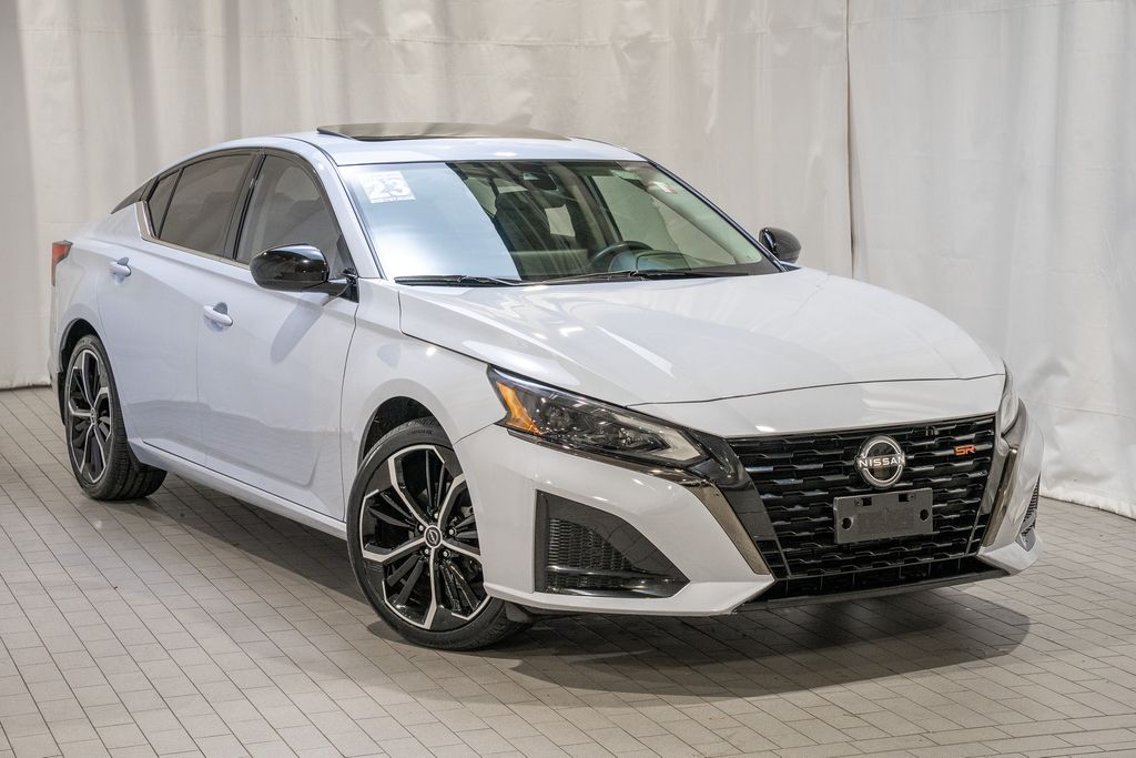 2023 Nissan Altima Sedan 