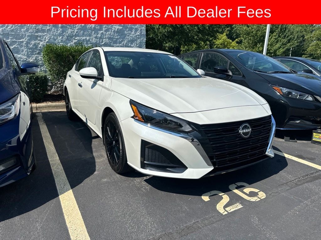 Certified 2025 Nissan Altima 2.5 SV Sedan