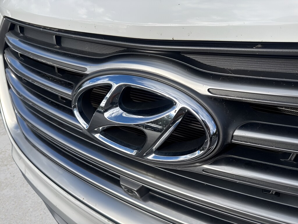 2019 Hyundai Santa Fe XL Limited photo 4