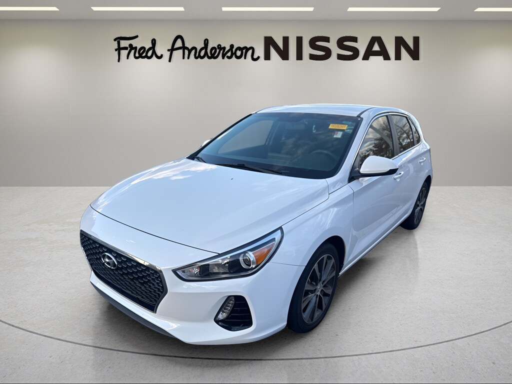 2018 Hyundai Elantra GT Base photo 3