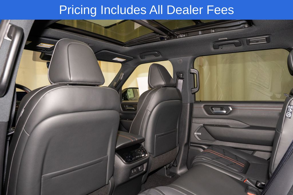 2026 Nissan Armada PRO-4X - Photo 12