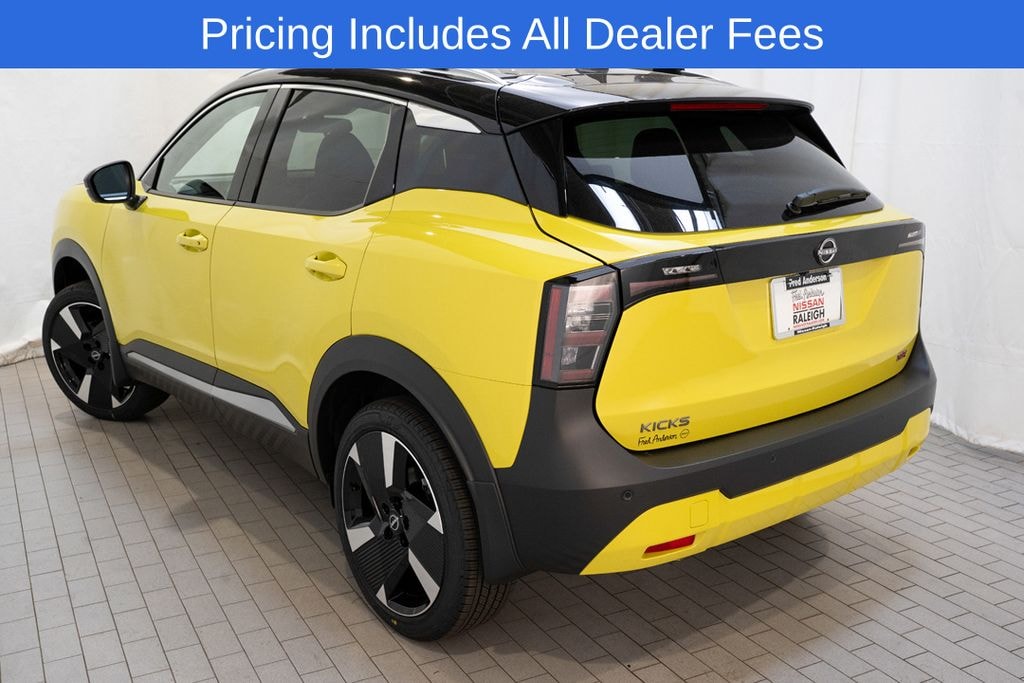 New 2026 Nissan Kicks SR SUV