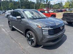 2025 Nissan Kicks SR SUV