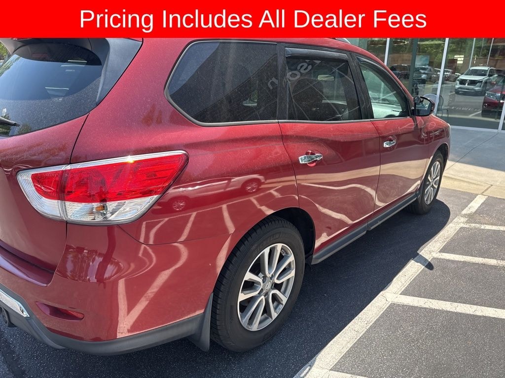 Used 2016 Nissan Pathfinder S SUV