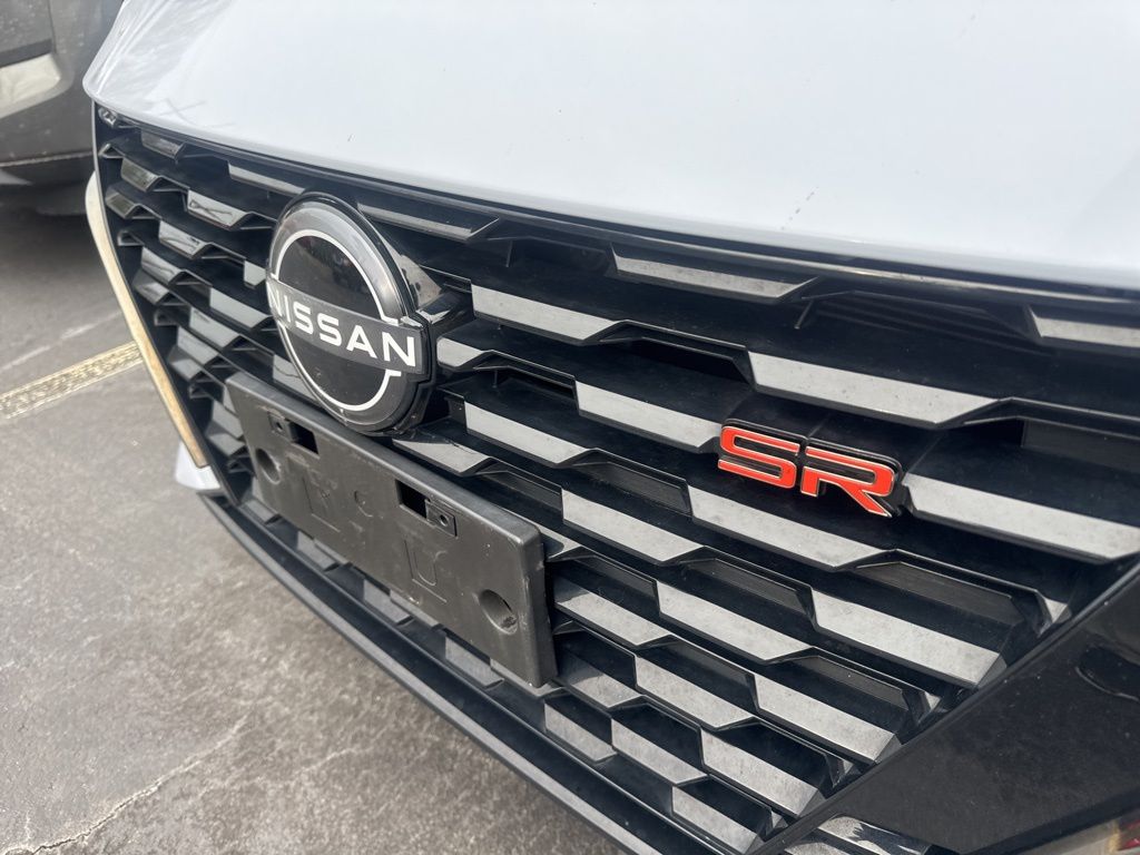 2023 Nissan Altima 2.5 SR photo 3