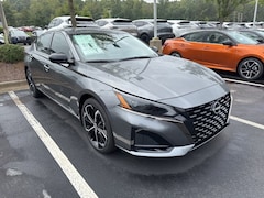 2025 Nissan Altima SR Sedan