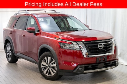 2023 Nissan Pathfinder SL SUV