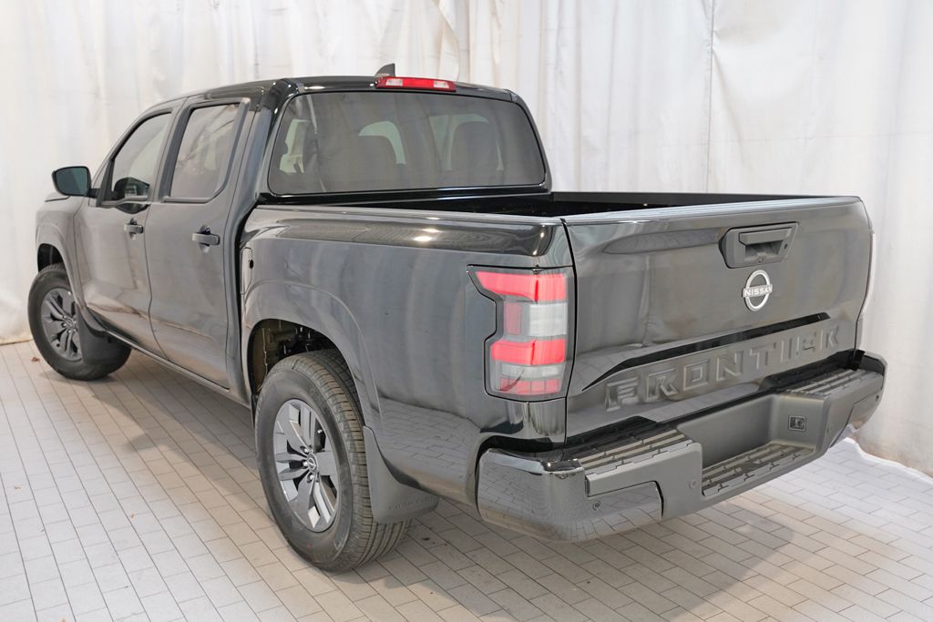 2025 Nissan Frontier SV photo 4