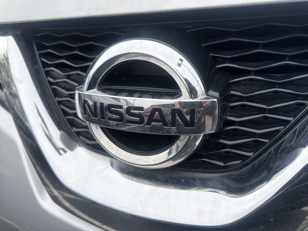 Used 2016 Nissan Rogue SV SUV