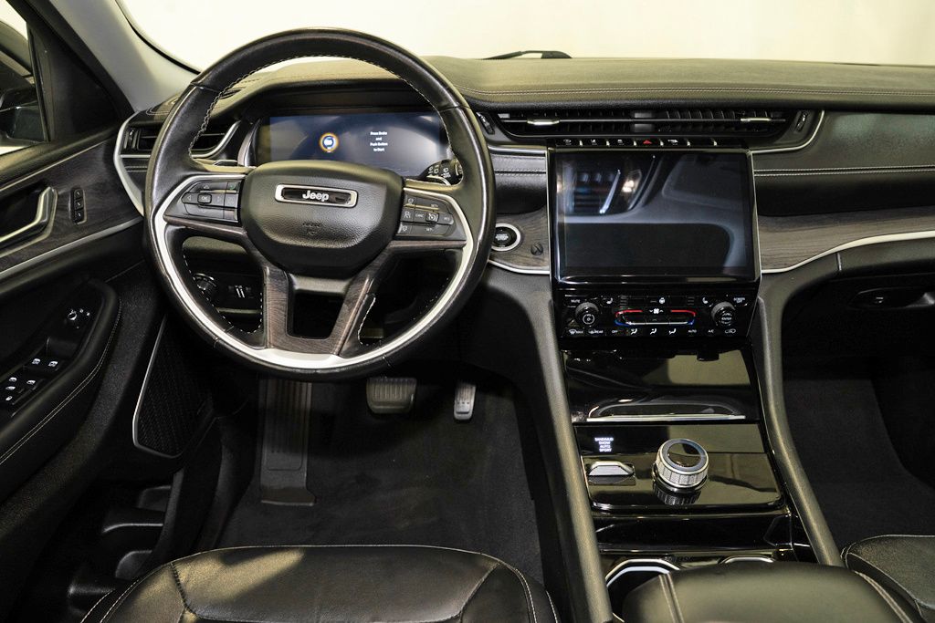 2022 Jeep Cherokee Limited photo 2