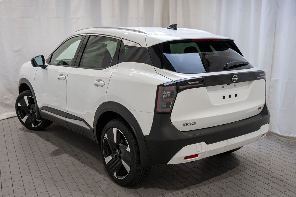 New 2026 Nissan Kicks SR SUV