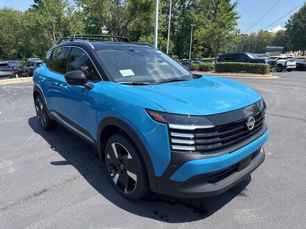 2025 Nissan Kicks SR SUV