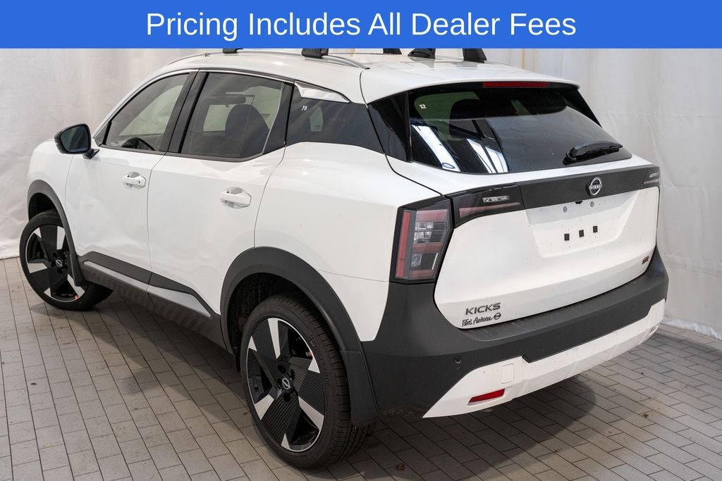 New 2026 Nissan Kicks SR SUV