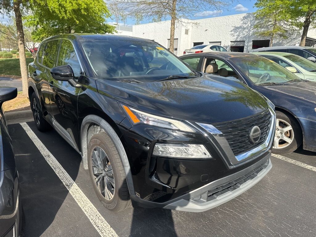 Used 2021 Nissan Rogue SV SUV