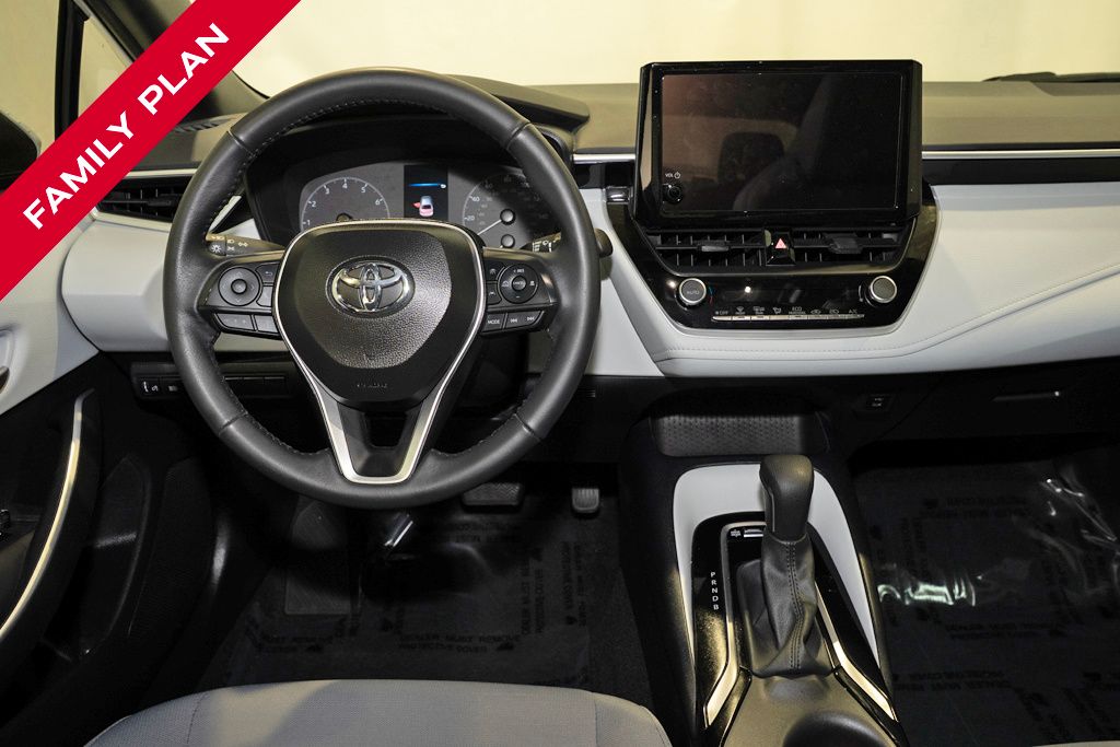2024 Toyota Corolla SE photo 2
