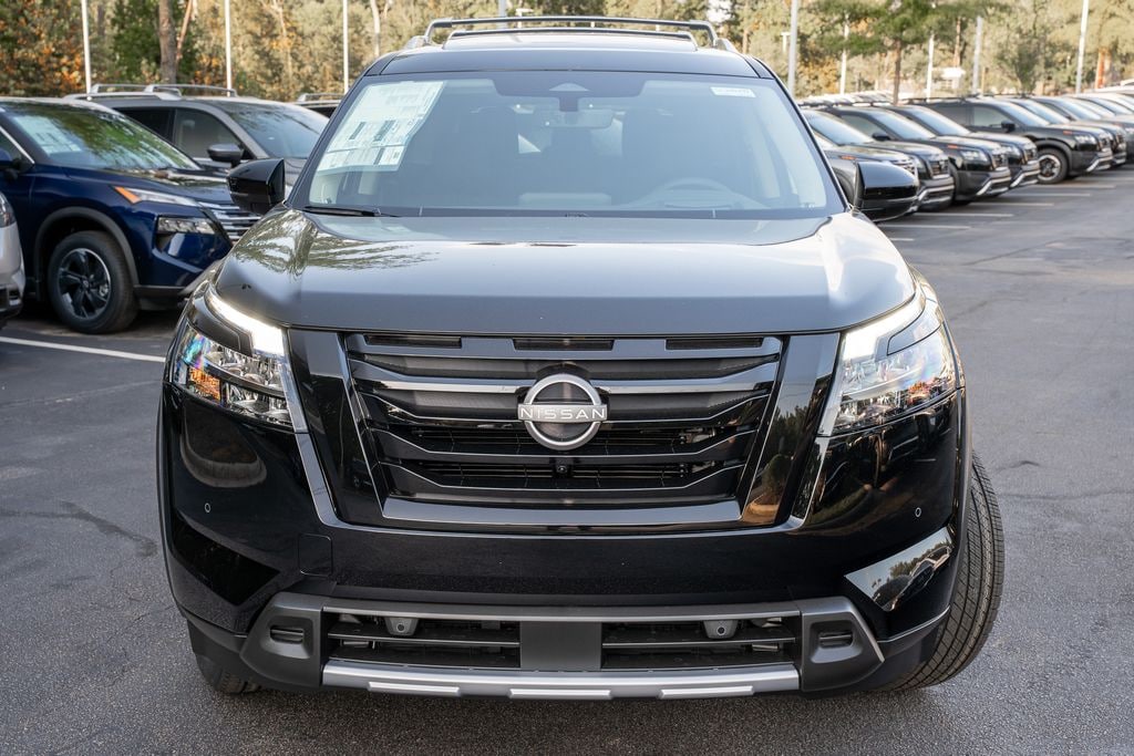 New 2025 Nissan Pathfinder Platinum SUV