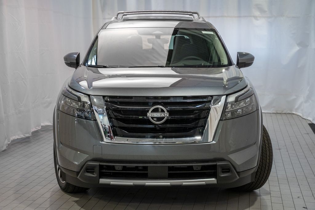 New 2025 Nissan Pathfinder Platinum SUV