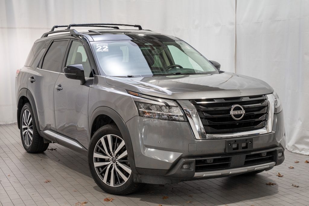 2022 Nissan Pathfinder SUV 