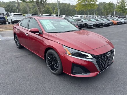 2025 Nissan Altima SV Sedan