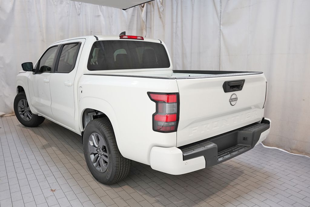 2025 Nissan Frontier SV photo 4