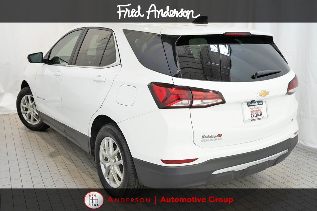 2023 Chevrolet Equinox LT photo 3