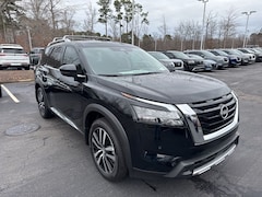 2025 Nissan Pathfinder Platinum SUV