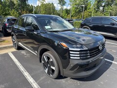 2025 Nissan Kicks SR SUV