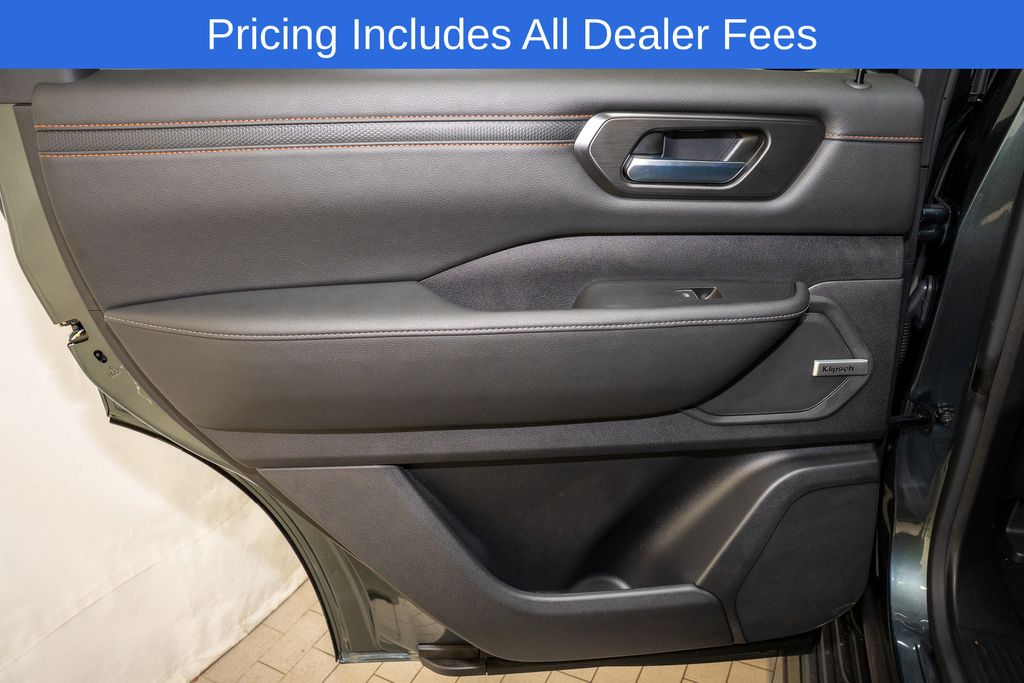 2026 Nissan Armada PRO-4X - Photo 13