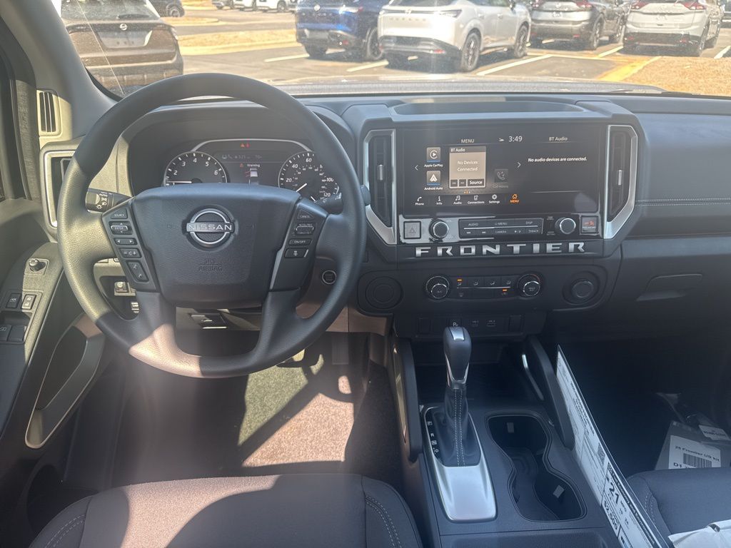 2025 Nissan Frontier SV photo 2