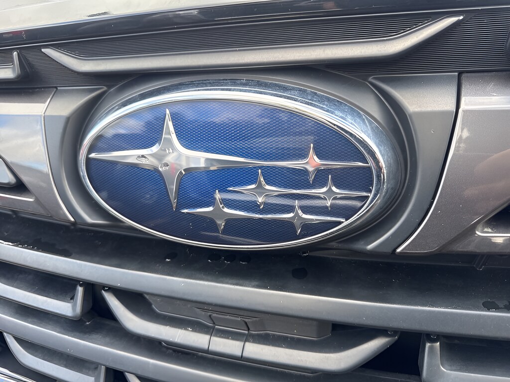 2023 Subaru Forester Limited photo 2