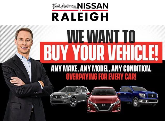 2023 Nissan Titan PRO-4X photo 2