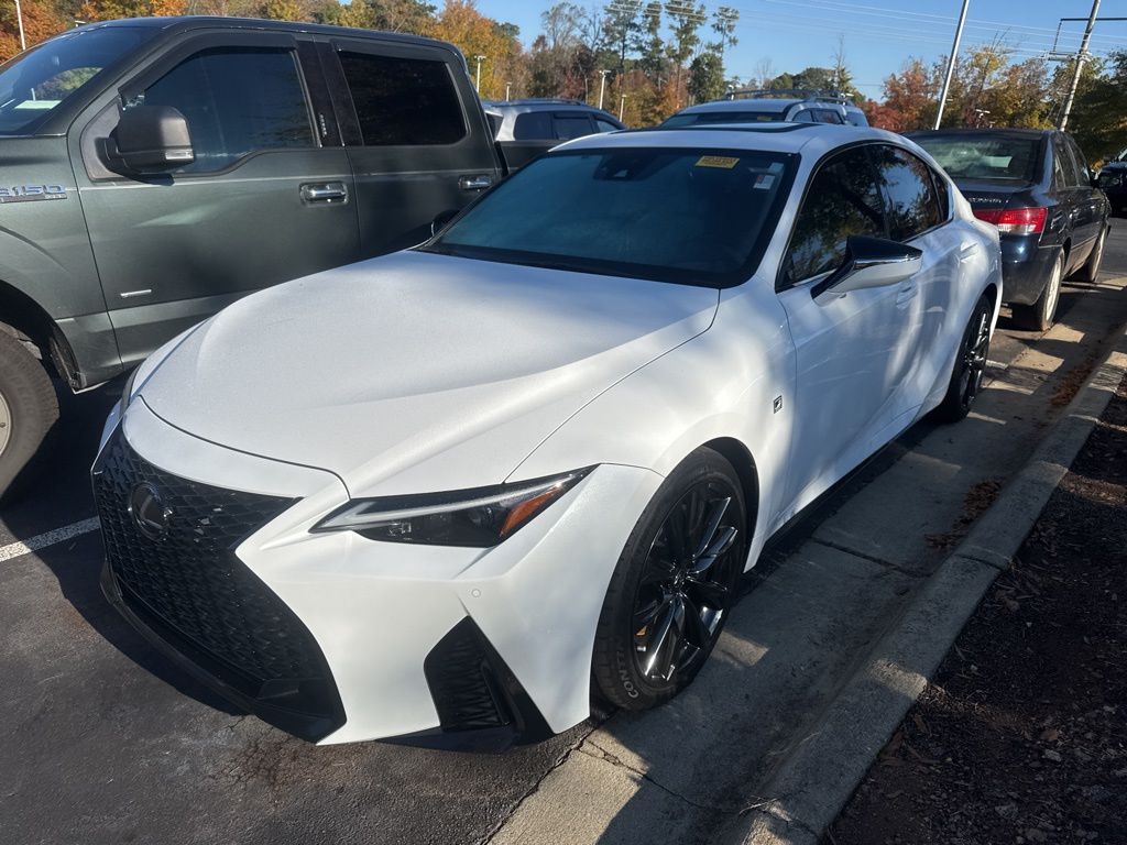2023 Lexus IS 350 F SPORT photo 3