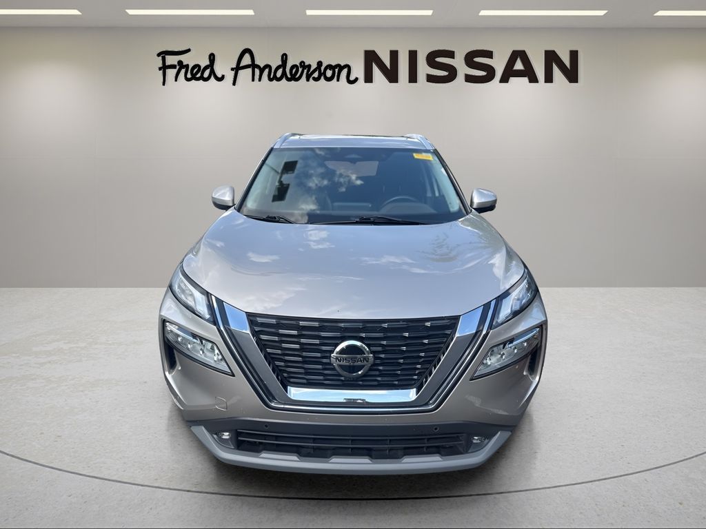 2021 Nissan Rogue SL photo 2