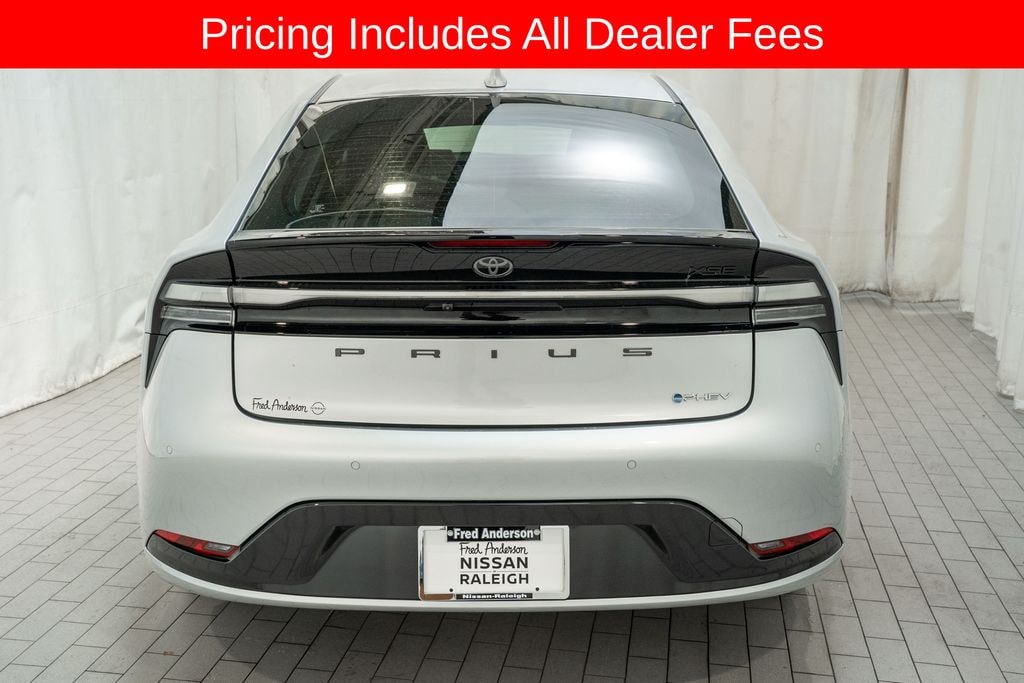 Used 2025 Toyota Prius Plug-in Hybrid XSE Hatchback