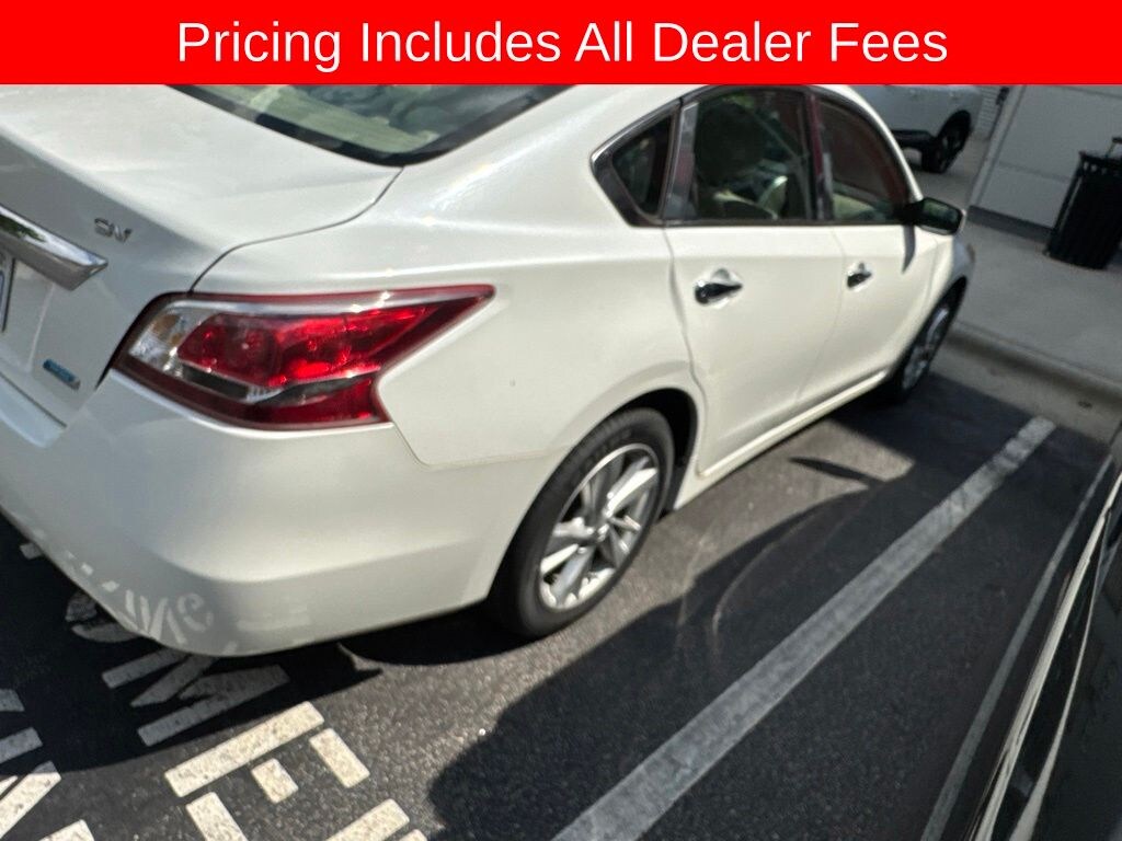 Used 2013 Nissan Altima 2.5 SV Sedan